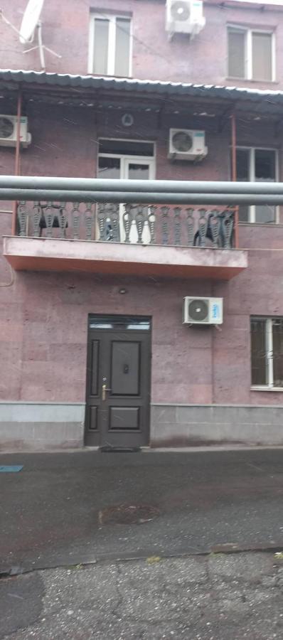 Bonjour House Hotel Jerevan Buitenkant foto