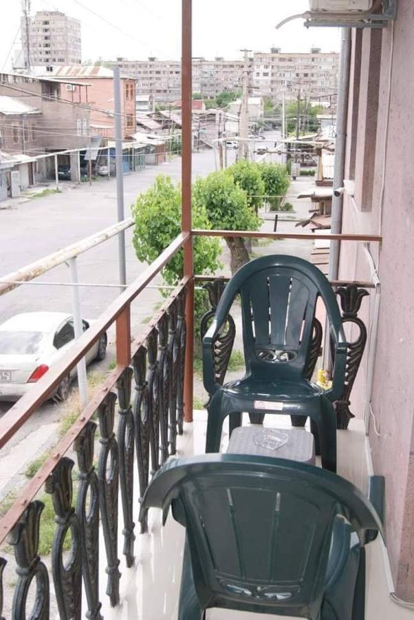 Bonjour House Hotel Jerevan Buitenkant foto