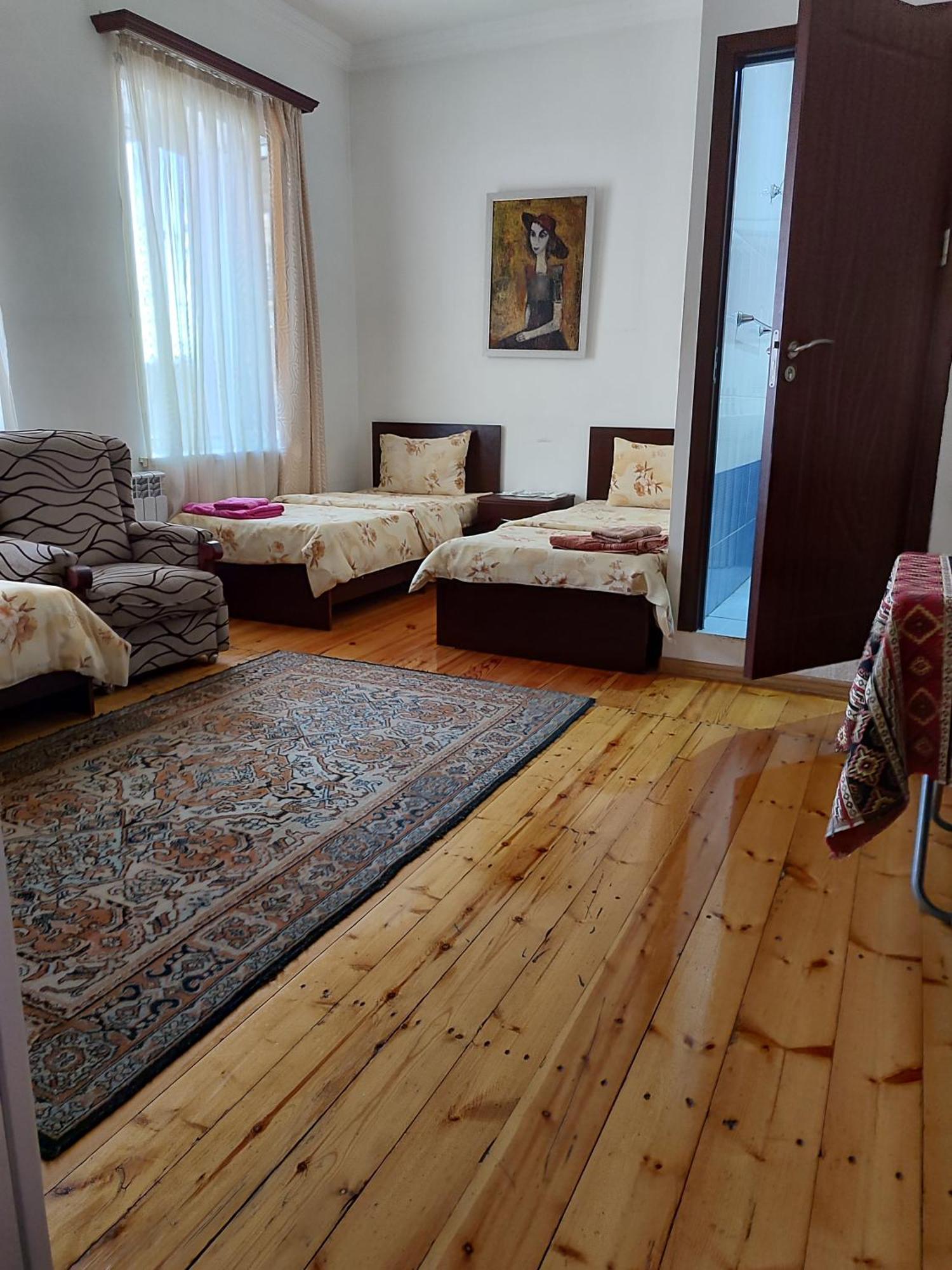 Bonjour House Hotel Jerevan Buitenkant foto